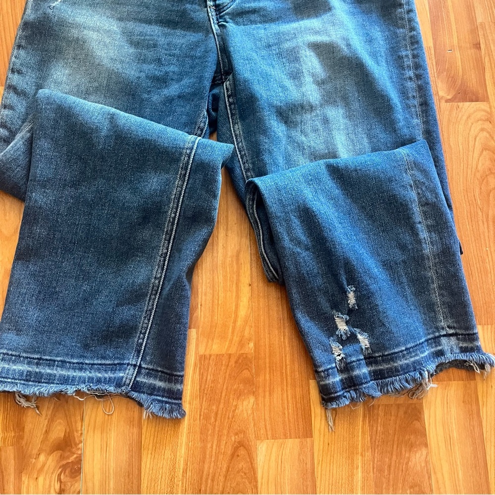 Vervet Women's Classic Blue Crossover Button Distressed Jeans - Picture 3 of 7